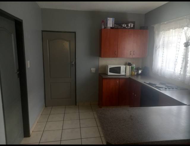 2 BEDROOM FREEHOLD FOR SALE IN BRAKPAN NORTH